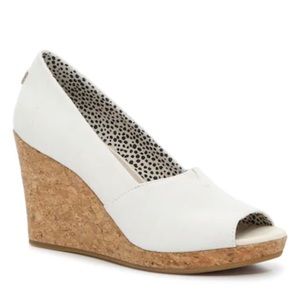 TOMS wedge